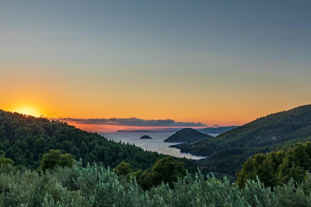 Nina-Myrtia Countryside House Skopelos Ditropo Buitenkant foto